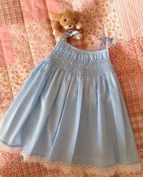 Craft Smock, Smocking Dress, Kids Summer Dresses, Hand Smocked Dress, Smocked Baby Dresses, Classic Clothes, Smocked Clothes, Heirloom Dresses