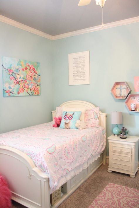 Blue Room Design, Pink And Blue Room, Girls Bedroom Teal, Blue Girls Rooms, Girls Blue Bedroom, Blue And Pink Bedroom, Blue Kids Room, Girls Bedroom Colors, Pink Bedroom For Girls