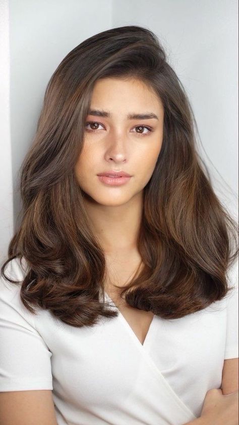 Thick Voluminous Hair, Hairstyle For Medium Length Hair, Hairstyle For Medium Length, Trendy We Fryzurach, Voluminous Hair, Brown Blonde Hair, Medium Length Hair, Long Layered Hair, Medium Hair Cuts