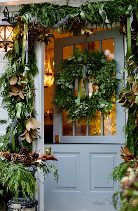 French Country Cottage Christmas, Porch Garland, Joy Decorations, Fresh Garlands, French Country Christmas, Natural Christmas Decor, French Christmas, Merry Bright Christmas, Christmas Front Porch