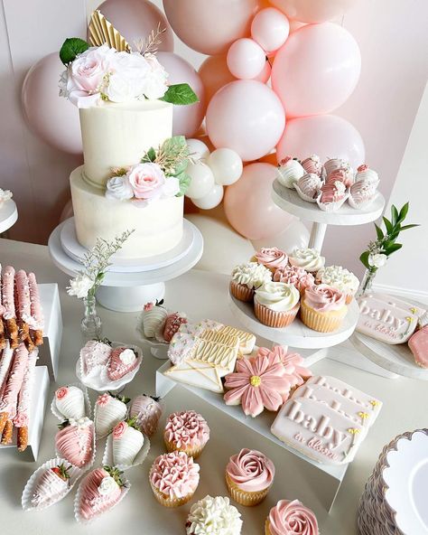 Baby In Bloom Dessert Table Ideas, Baby In Bloom Sweet Table, Baby In Bloom Baby Shower Dessert Table, Baby In Bloom Shower Dessert Table, Baby Birthday Food Ideas, Baby In Bloom Treats, Baby Shower Ideas Baby In Bloom, Baby In Bloom Baby Shower Theme Girl, Baby In Bloom Desserts