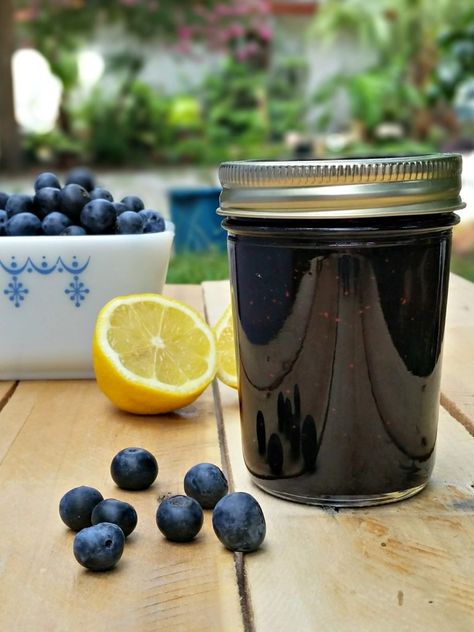 Blueberry Lemon Jam Recipe, Blueberry Lemon Jam, Canning Jams, Lemon Jam, Blueberry Jelly, Canned Foods, Jam Recipes Homemade, Canning Jam, Freezer Jam