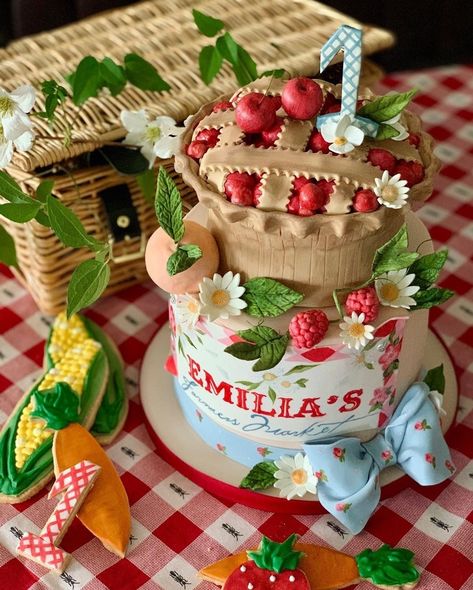 Farmers Market Birthday Cake, Farmers Market Birthday, Instagram Cake, Cherry Pie, One Year Old, 8th Birthday, Cute Cakes, Farm Fresh, Farmers Market