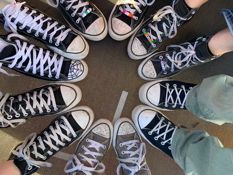 #converse #grunge #08 #friends #aesthetic Converse Writing, Writing On Converse, Converse Designs Diy Grunge, Writing On Converse Grunge, Converse Art Grunge, Boty Converse, Dirty Converse Aesthetic, Custom Converse Grunge, Converse Aesthetic Grunge