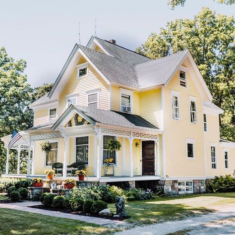 Rachel | The French Farmhouse on Instagram: old farmhouse yellow house Victorian farmhouse Yellow Victorian House, House Victorian, Victorian Style Homes, Victorian Farmhouse, Craftsman Style House, Yellow House, Victorian Mansions, Yellow Houses, Modern Farmhouse Exterior