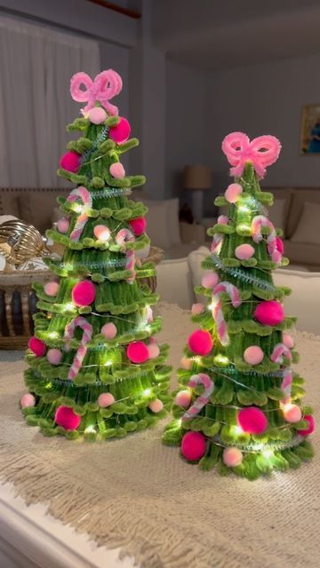 Nursing Home Decorating Ideas Christmas, Nursing Home Decorating Ideas, Living Christmas Tree, Lifestyle Creator, Chenille Stem Crafts, Christmas Ornament Decorations, Live Christmas Trees, Christmas Diy Decor, Christmas Cones