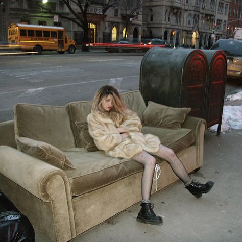 I'd love to do something with a couch on the side of the road! It's my favorite place to find home furnishings! Sky Ferreira, Just Like Heaven, Kei Visual, Arte Indie, Brooklyn Baby, Looks Party, I'm With The Band, Alice In Chains, 인물 사진