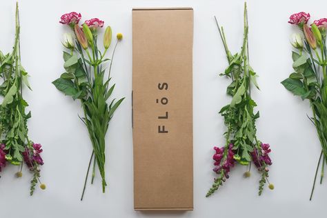 Check out this @Behance project: "Flōs - Letterbox Flowers" https://www.behance.net/gallery/40483561/Flos-Letterbox-Flowers Flowers Logo Design, Packaging Flowers, Flowers In A Box, Florist Brand, Flowers Logo, Simple Branding, Packaging Logo, Letterbox Flowers, Flower Shop Design