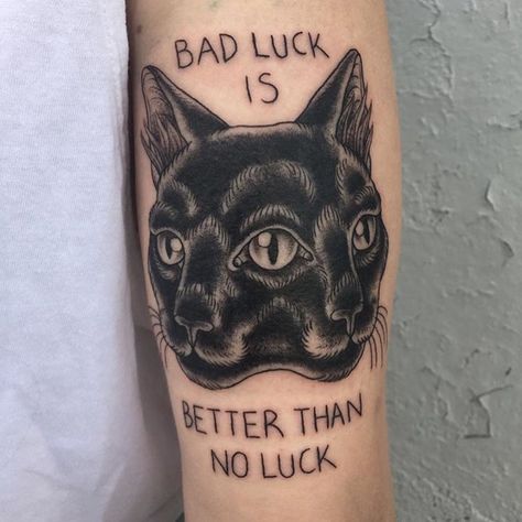 1,549 Me gusta, 10 comentarios - Gristle Tattoo (@gristletattoo) en Instagram: "Bad luck kitty by @danaglover. Email dana@gristletattoo.com #cattoo #badluck #darkartists…" Bad Luck Tattoo, Luck Tattoo, Stick N Poke Tattoo, Poke Tattoo, Bad Luck, American Traditional, Tattoo Inspo, Body Mods, Cat Tattoo