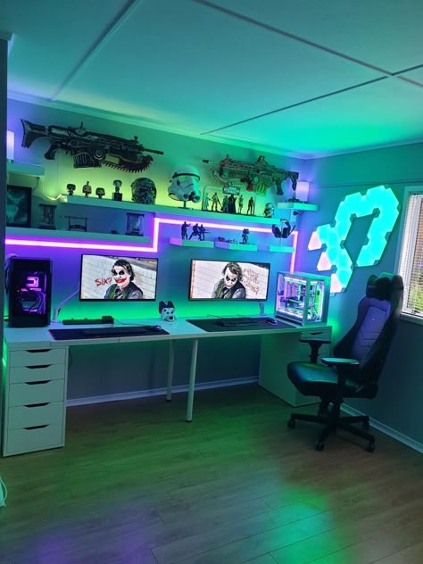 Small Gaming Room Ideas, Gamer Room Design, Gaming Computer Room, Zimmer Diy, Small Game Rooms, Computer Gaming Room, Gaming Anime, Gamer Room Decor, Pc Gaming Setup