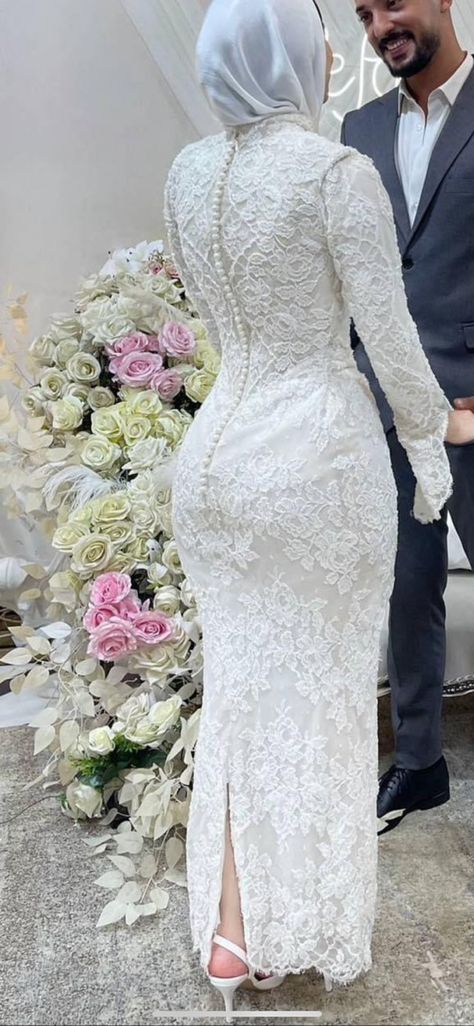 Hijabi White Wedding Dress, White Dresses Classy, Semi Formal Outfits For Women Parties, Hijab Engagement Dress, Formal Outfits For Women Parties, Soiree Dresses For Hijab, Wedding Dress Types, Bride Dress Simple, Chic Dress Classy