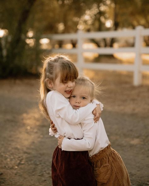 Fall brings the sweetest families my way 🍂 . . . . . #fallfamilyphotos #northerncaphotog #familyphotographer Outfits Family Photos, Photoshoot Outfits Family, Fall Family Photoshoot, Family Photos Fall, The Joneses, Family Photoshoot Poses, Family Photoshoot Outfits, Photoshoot Family, Jones Family