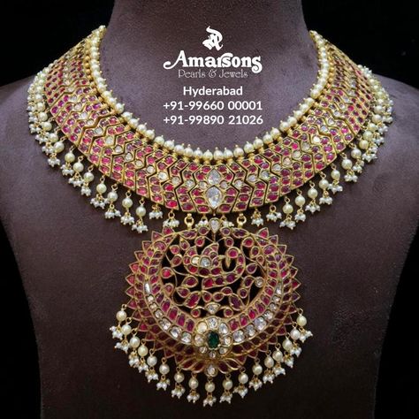 Amarsons Jewellery on Instagram: “😍 Kundan Polki Gold Necklace with Ruby and Pearls from Amarsons Pearls and Jewels ❤️…” Polki Haram, Gold Kundan Necklace, Amarsons Jewellery, Coral Jewelry Set, Bridal Diamond Necklace, Bridal Necklace Designs, Gold Bridal Necklace, Neck Pieces Jewelry, Mala Jewelry