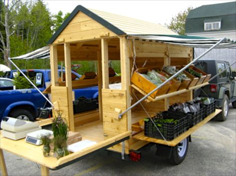 Market Trailer, Farmstand Ideas, Farmers Market Stand, Gerobak Dorong, Farmers Market Display, Produce Stand, Vegetable Stand, Market Stands, Farm Store