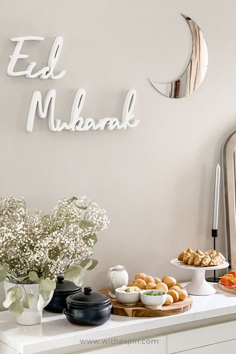 Room decorated with Eid decorations including Eid signs and Luna board. Eid Celebration Ideas, Ramadan Table Decor, Diy Eid Decorations, Eid Banner, Birthday Room, Eid Decorations, Eid Photos, Iftar Party, Hanging Craft Ideas