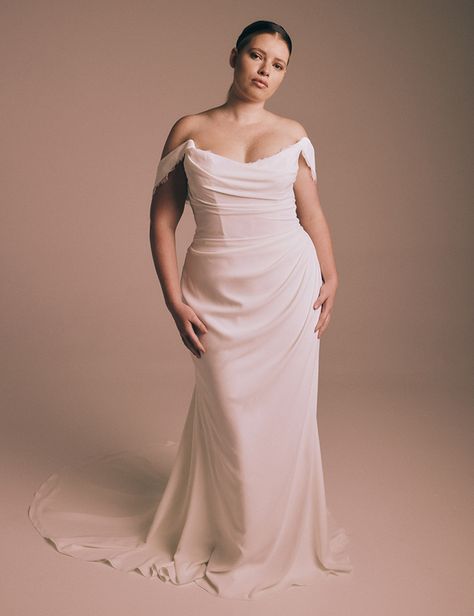 Renhue's designs make brides feel like the most elevated versions of themselves - timeless pieces built for the modern, romantic bride. Corset Trumpet Wedding Dress, Draped Chiffon Wedding Dress, Vivienne Westwood Wedding Dress Plus Size, Vintage Romantic Wedding Dress, Boatneck Wedding Gown, Curvy Bride Wedding Dress, Goddess Bride, Goddess Wedding Dress, Italy Wedding Dress