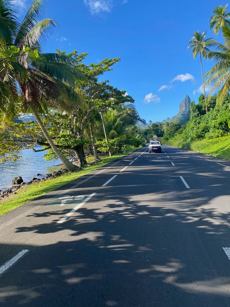 French Polynesia Aesthetic, Island Vibes Aesthetic, Tahiti Aesthetic, Jamaica Summer, Tongan Culture, Pretty Skys, Tioman Island, Travel Maldives, Tahiti French Polynesia