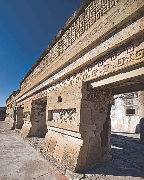 San Pablo Villa de Mitla, Oaxaca, el Pueblo Mágico de "los Muertos" | México Desconocido Warm Colors, Art Inspiration, Villa, Hotel, Travel