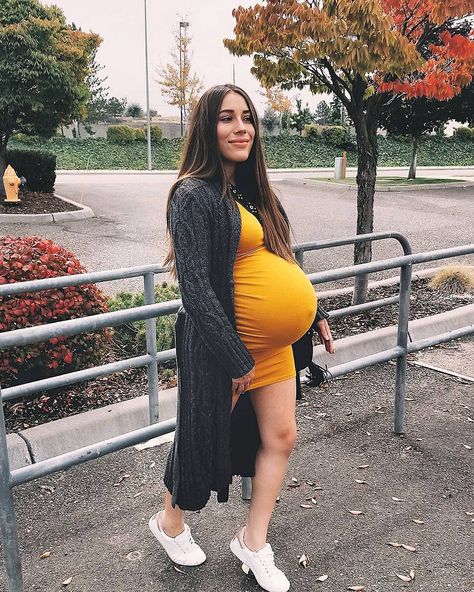 Repost from @andy_styl Outfit Pregnant, Big Pregnant, Pregnancy Belly Photos, Andy Garcia, Preggo Fashion, Dresses For Pregnant Women, Pretty Pregnant, Maternity Brands, Cute Maternity Outfits