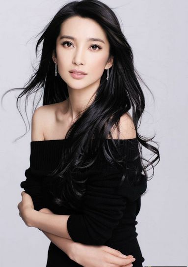 Taiwan and Chinese Top Actresses Aging Beautifully with Success and Happiness Under their Belts | A Koala's Playground Li Bingbing, Long Shiny Hair, Asian Celebrities, Chinese Actress, Beauty Women, Asian Beauty, Black Hair, Actresses, Celebrities