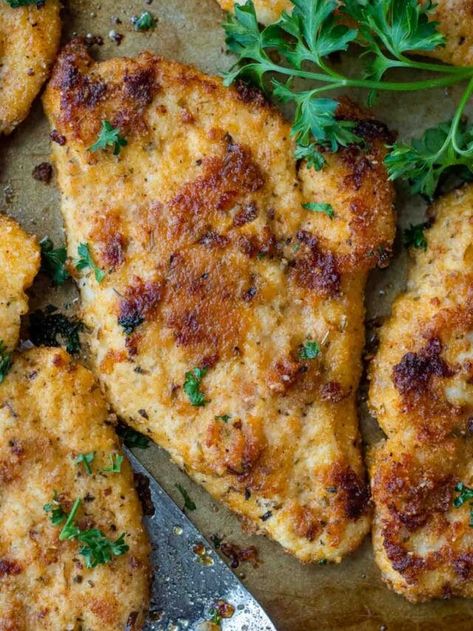 Gluten-Free Chicken - MamaGourmand Gluten Free Chicken Breast Recipes, Gluten Free Baked Chicken, Chicken Sushi, Breaded Chicken Tenders, Gluten Free Chicken Recipes, Sushi Recipe, Chicken Breast Cutlet, Lactose Intolerance, Parmesan Recipe