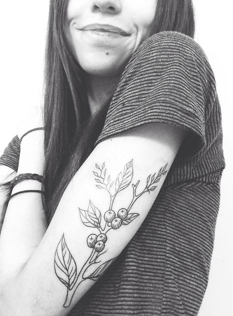 branch and berries #tattoo Lingonberry Tattoo, Tattoo Inside Arm, Neon Tattoos, Coffee Tattoo, Coffee Tattoos, Plant Tattoo, Botanical Tattoo, Collar Bone, Tattoo Placement