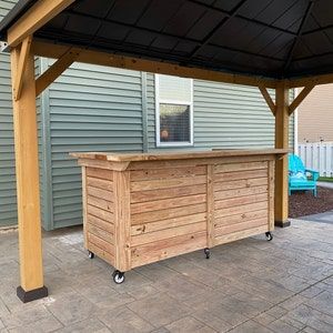 Garage Bar Ideas Man Caves Easy Diy, Diy Indoor Bar, Diy Outdoor Bar Plans, Outdoor Bar Plans, Bar En Plein Air, Home Bar Plans, Bar Console, Deck Bar, Door Bar