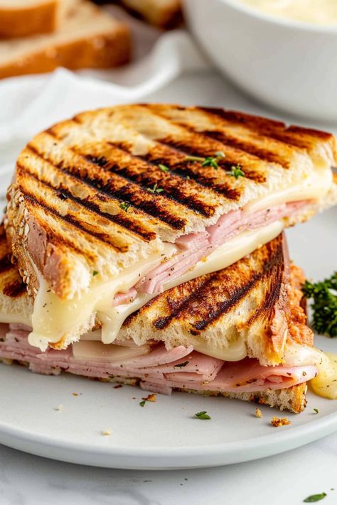 Ham And Swiss Baguette, Starbucks Ham And Swiss Baguette, Easy Sandwich Recipes Dinner, Starbucks Sandwich Recipes, Panini Sandwiches Recipes, Ham And Swiss Panini, Ham Panini Recipes, Panini Bread Recipe, Ham And Cheese Panini