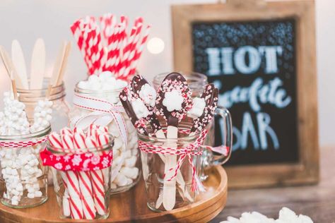 Ultimate Crockpot Hot Chocolate Bar Chocolate Bar Ideas, Hot Chocolate Bar Ideas, Kaffe Station, Hot Cocoa Bar Christmas, Hot Chocolate Bar Party, Christmas Hot Chocolate Bar, Basil Salt, Hot Chocolate Bar, Inexpensive Christmas