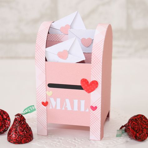 Diy Valentine's Mailbox, Diy Valentines Box, Kids Valentine Boxes, Treat Containers, Diy Mailbox, Valentine Svg Files, Valentine Mailbox, Lori Whitlock, Easy Paper Flowers