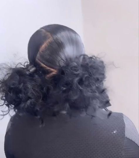 Check more at https://howcandothis.com/hairstyleideas/22121/ Quick Weaves, Sleek Ponytail Hairstyles, Birthday Hairstyles, Quick Natural Hair Styles, Cute Braided Hairstyles, Quick Weave Hairstyles, Quick Braided Hairstyles, Braided Hairstyles For Teens, Protective Hairstyles Braids