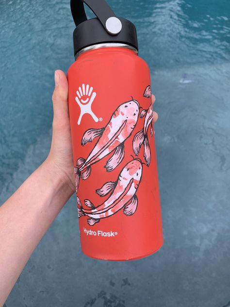 Painted Hydroflask, Hydro Painting, Flask Art, Custom Hydro Flask, Water Bottle Art, Hydro Flask Bottle, Hydro Flask Water Bottle, Trendy Water Bottles, Posca Marker