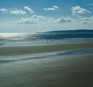 Filey Yorkshire, Filey Beach, British Coastline, Yorkshire Coast, Beach Paintings, Open Air Theater, Beach Things, Amazing Beaches, North York Moors