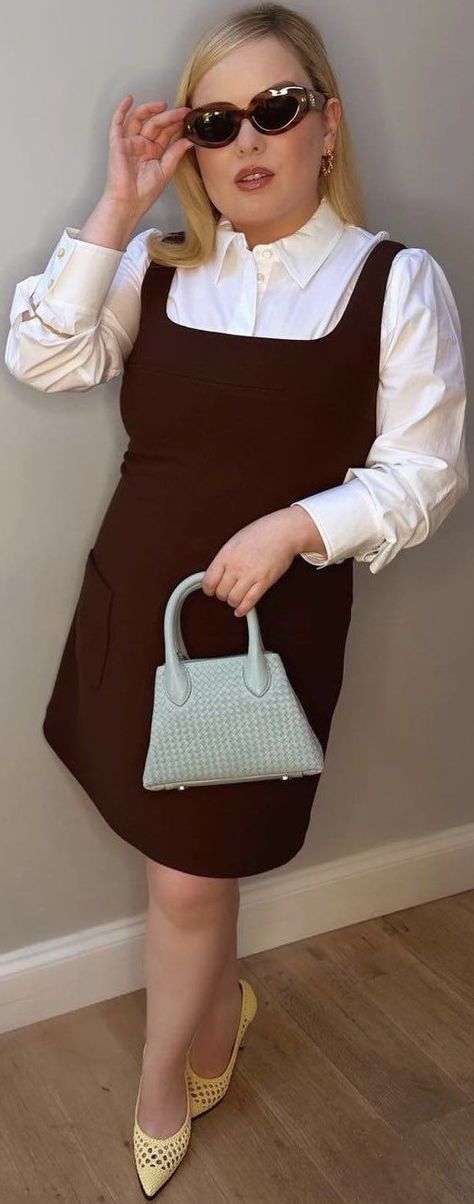 Curvy Light Academia Fashion, Academia Fashion Plus Size, Feminine Aesthetic Plus Size, Pinafore Dress Outfit Plus Size, Flamboyant Gamine Dress, Outfit Ideaa, Gamine Style, Old Money Style, Curvy Girl Outfits