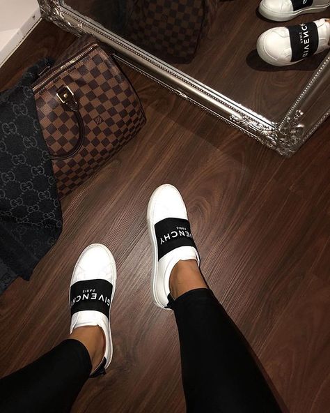 Do you like those Givenchy sneakers? #GIVENCHY Designer Shoes Gucci, Givenchy Sneakers, Designer Shoes Sneakers, Timberland Boots Outfit, High Heels Classy, Nike Design, Yellow Boots, Heels Classy, Shoe Company