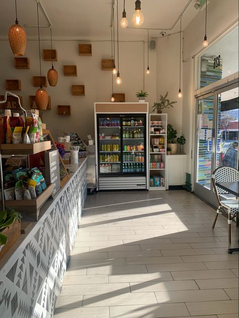 Small Boba Shop Design, Small Boba Shop, Smoothie Shop Aesthetic, Boba Shop Aesthetic, Bread Store, Cafe Plan, Smoothie Shop, Gym Bar, Bakery Design Interior