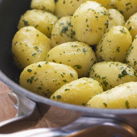 23+ Irish Side Dishes That Are Must Eats Irish Side Dishes, Traditional Irish Breakfast, Beef And Guinness Pie, Pan Roasted Potatoes, Bubble And Squeak, Butter Potatoes, Sauteed Cabbage, Mushy Peas, Irish Potatoes