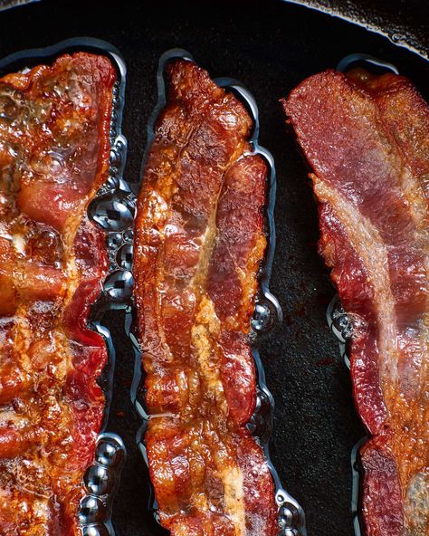 Post Image Perfect Bacon, Pork Bacon, Best Pans, Cooking Bacon, Best Bacon, Bacon Grease, Bacon Recipes, Latest Recipe, Kitchen Food