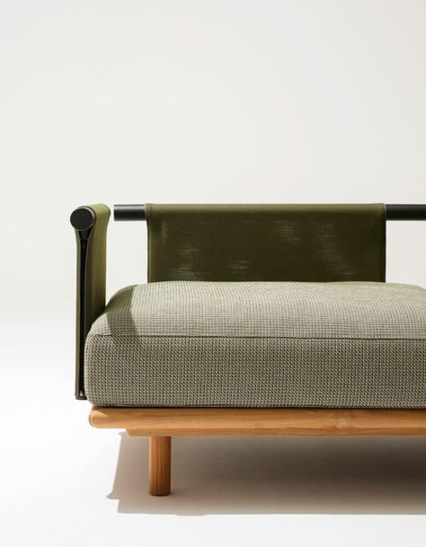 Explore EDEN collection, an expression of synthesis that combines a series of elements according to an international, contemporary and versatile approach. Open Office Design, Modular Sofas, Outside Furniture, Patio Backyard, Lounge Chair Design, Lounge Design, Three Seater Sofa, Furniture Details, Lounge Sofa