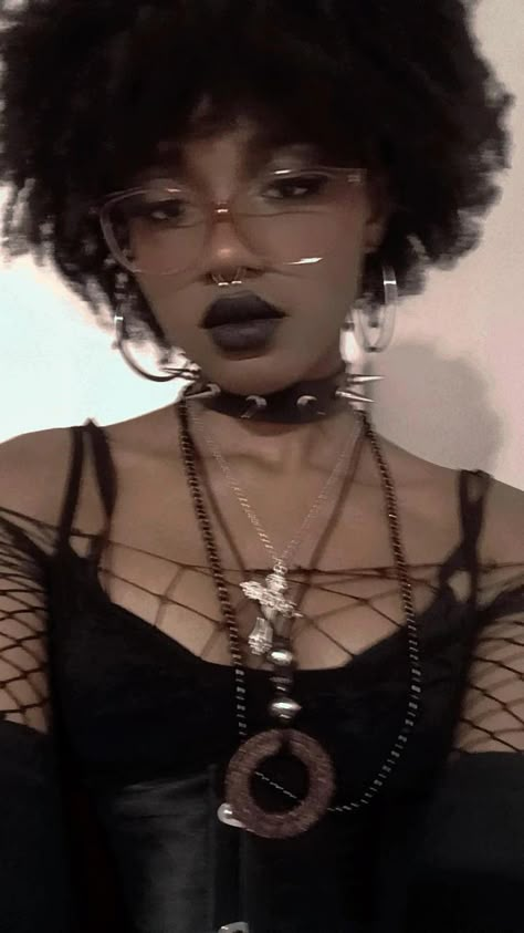 Bambi Makeup, Afro Goth, Afro Punk Fashion, Goth Subculture, Goth Women, Goth Beauty, Black Goth, Goth Makeup, Afro Punk