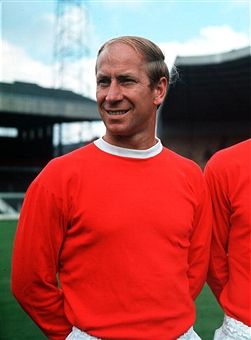 Bobby Charlton Manchester United 1968 Bobby Charlton, Manchester United Wallpaper, Manchester United Legends, Manchester United Players, Live Match, Manchester United Football Club, Football Icon, Manchester United Football, Match Highlights