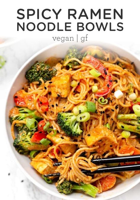 Free Noodles, Easy Vegetarian Dinner, Simply Quinoa, Curry Noodles, Dinner Side Dishes, Crispy Tofu, Diet Vegetarian, Idee Pasto Sano, Noodle Bowls