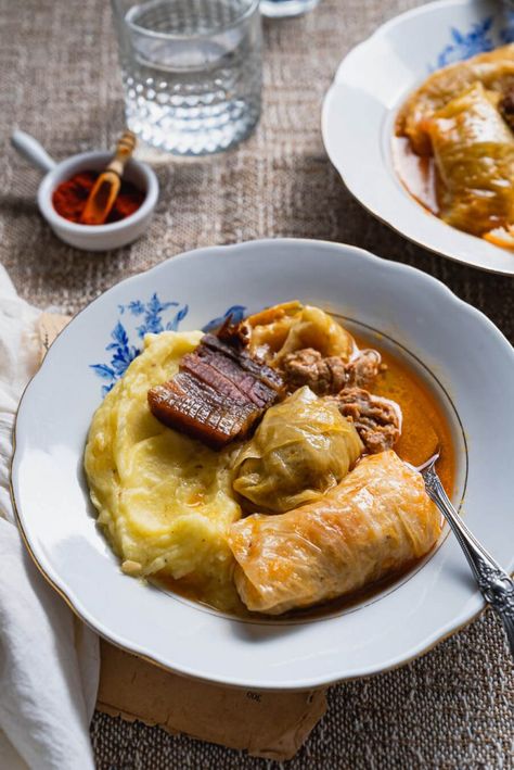 Sarma - Croatian Cabbage Rolls (My Grandma's Recipe) - Food and Mood Traditional Serbian Recipes, Balkan Food Recipes, Sarma Recipe Croatian, Sarma Recipe Serbian, Croatian Food Recipes, Yugoslavian Recipes, Bosnian Aesthetic, Croatian Traditions, Sarma Recipe