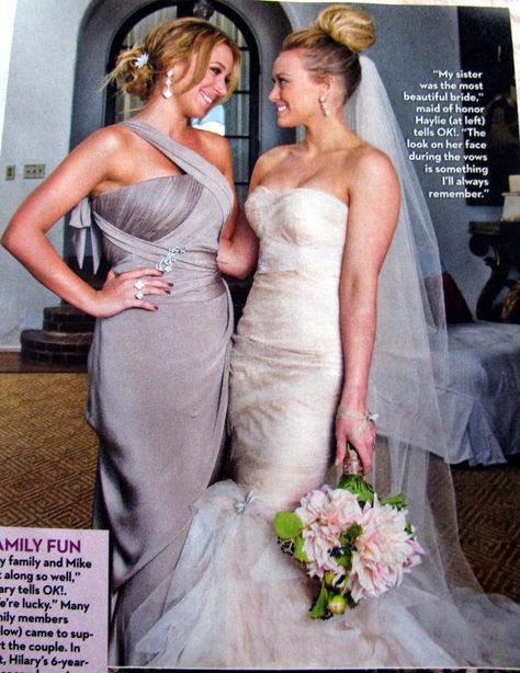 Hilary Duff wedding with her sister Haylie. Hilary Duff Wedding, Wedding Dreses, Haylie Duff, Bridesmaid Colors, Peinados Recogidos, Designer Bridal Gowns, Dress Clip, Famous Singers, Bohemian Wedding Dresses