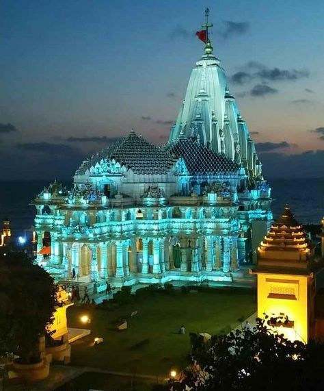 Plan a successful trip to Gujarat. Check out these must see places in Somnath and Dwarka. Experience the real colors and vibrancy of this coastal state. Somnath Temple Hd Wallpaper, Somnath Jyotirlinga, Gujarat Travel, Somnath Temple, Gujarat Temple, India Poster, Temple India, Krishna Temple, Ram Image