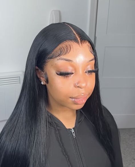 Middle Part Widows Peak, Widows Peak Hairstyles Women, Widows Peak Hairstyles, Ponytails Hairstyles, Straight Middle Part, Air Style, Hair Plugs, Widows Peak, Lace Fronts