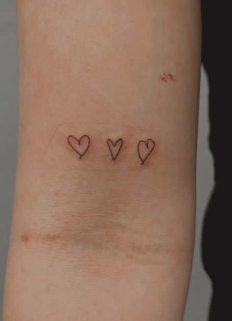 Hearts By Family Tattoo, 3 Hearts In A Row Tattoo, Cute Matching Tattoos 3 People, Tattoos For Younger Siblings, Three Tiny Heart Tattoo, Family Star Tattoo Ideas, Family Representation Tattoos, 3 Friend Matching Tattoos, Girlhood Tattoo Ideas