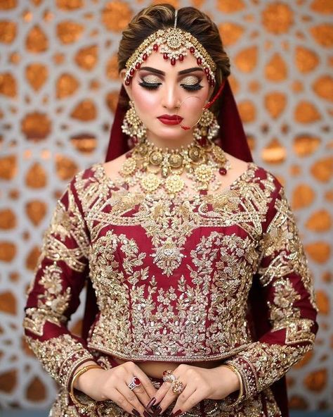 Pakistani Bridal Hairstyles, Yu Gi Oh Cards, Baby Buddha, Red Bridal Dress, Bridal Makeup Images, Makeup Images, Bride Pictures, Bridal Makeover, Bride Photography Poses