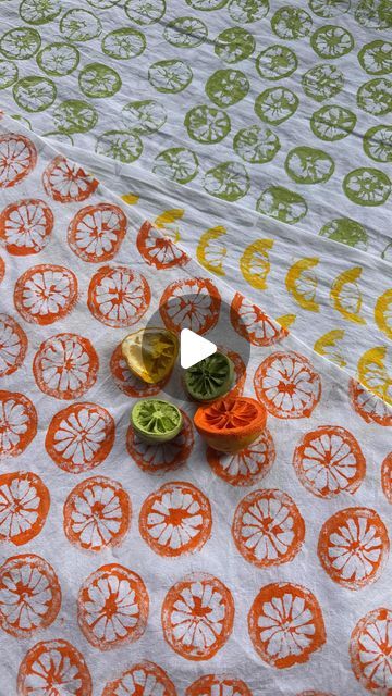 🍓CHELSEA ZEFERINA🍓 on Instagram: "Lemon & Lime Dish Towel Tutorial!

#homedecor #diy #homemade #nycapartment #apartmenttherapy #summercraft #lemon" Block Printing Diy, Diy Dish Towels, Lemon Diy, Homemade Stamps, Diy Gifts To Sell, Braided Rug Diy, Lime Paint, Diy Towels, Food Stamps