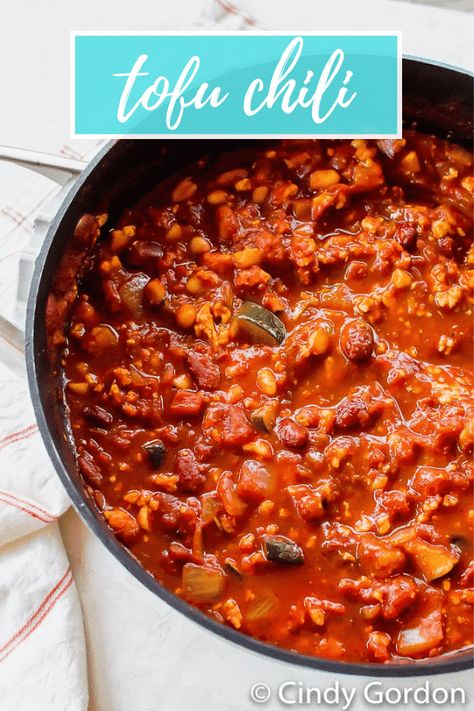 Vegan Chili With Tofu, Vegan Tofu Chili, Tofu Chili Crockpot, Chili Tofu Recipe, Chilli Tofu Recipes, Tofu Chili Recipe, Crockpot Tofu Recipes, Vegetarian Tofu Recipes, Vegan Chilli Recipe